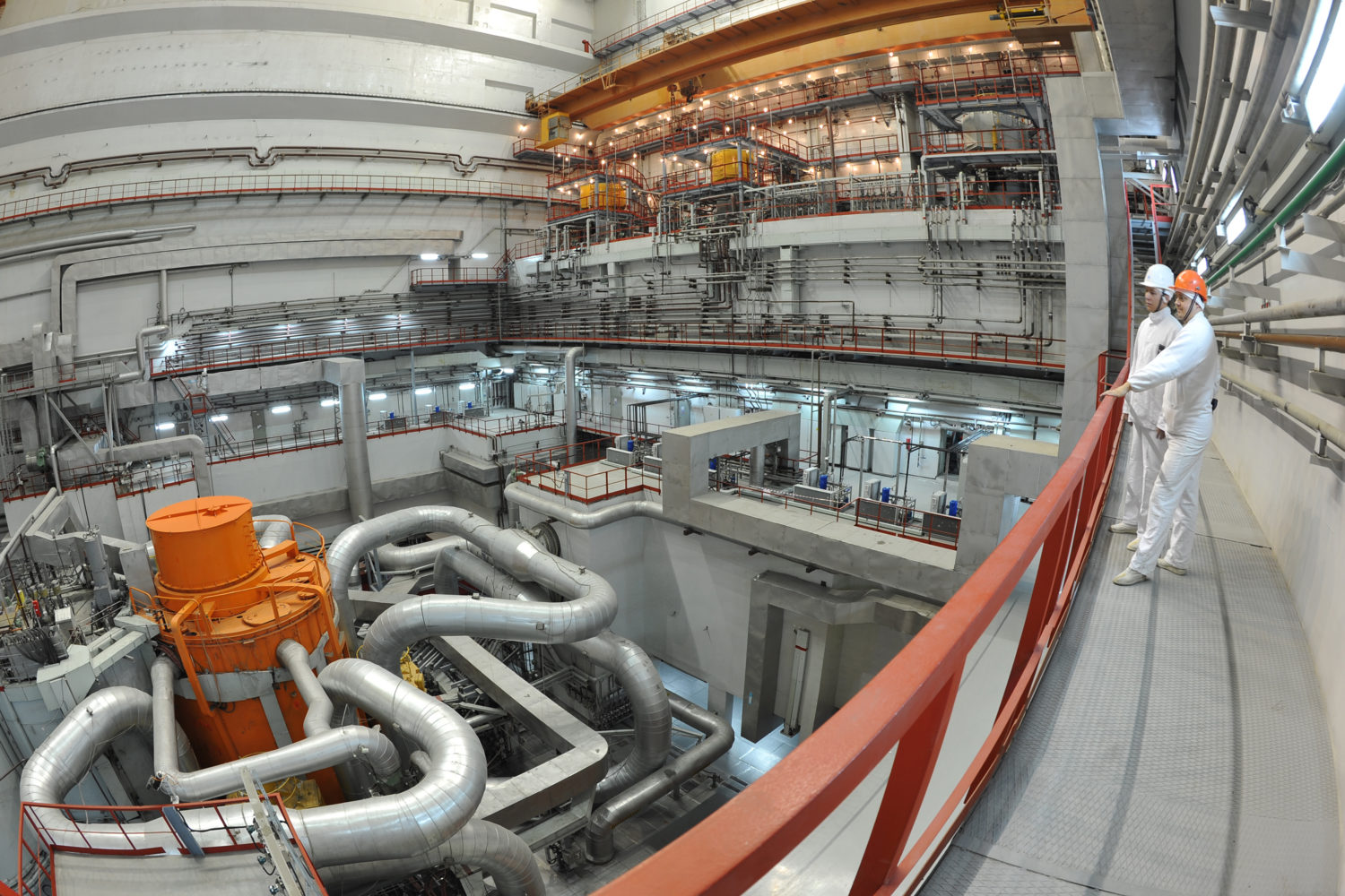 Первая в мире аэс на быстрых нейтронах. Атомные электростанции БН 800. Белоярская АЭС энергоблок БН-800. БН 800 реактор БАЭС. Росатом БН-800.
